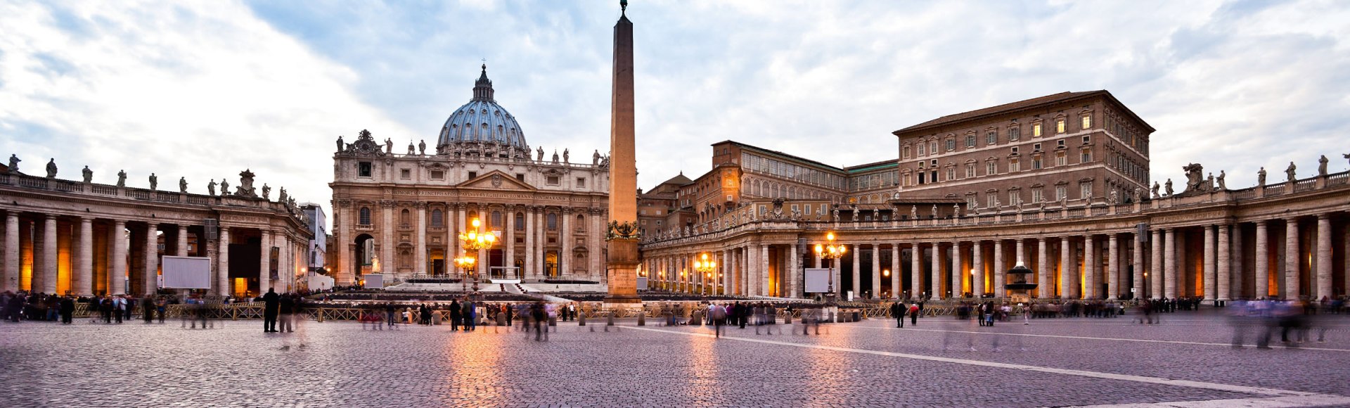 Petersplatz in Rom, Italien, © iStockphoto.com©andrearoad