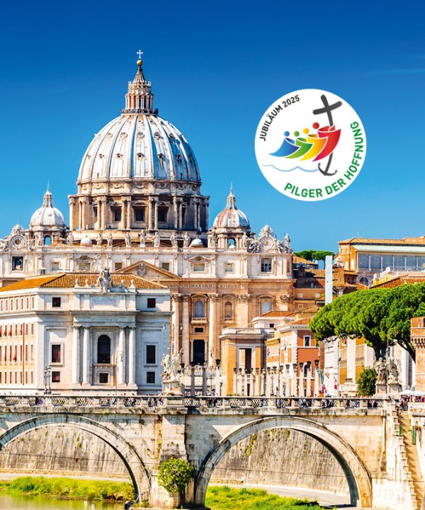 Italien Rom Petersdom, © Bild: Adobe Stock | Logo: Dicastero per L'Evangelizzazione, Città del Vaticano