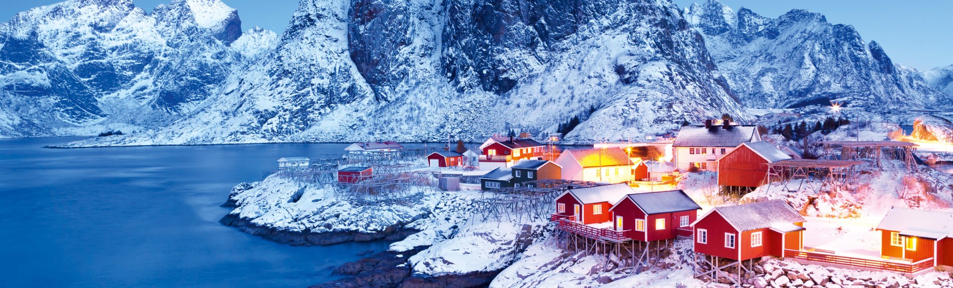 Fischerhütten auf den Lofoten, Schweden, © istockphoto.com - sara_winter