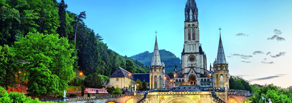 frankreich-lourdes-staetten-des-glaubens, © iStock bbsferrari