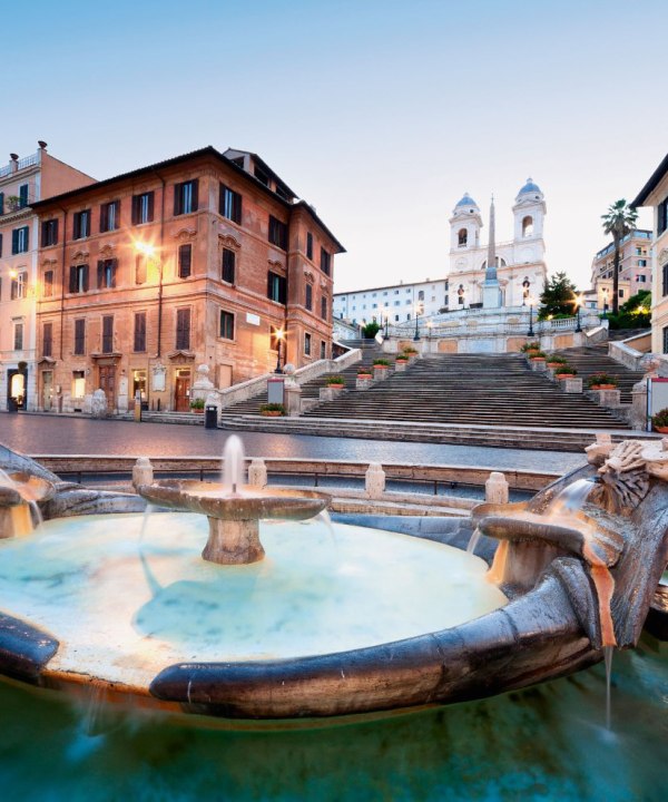 piazza-di-spagna-und-die-spanische-treppe-in-rom-italien-kopie