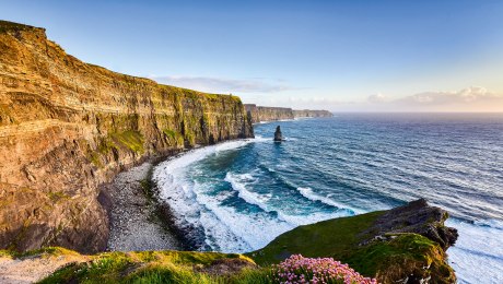 Die Klippen von Moher an der Westküste Irlands, © Istockphoto.com - JanMiko