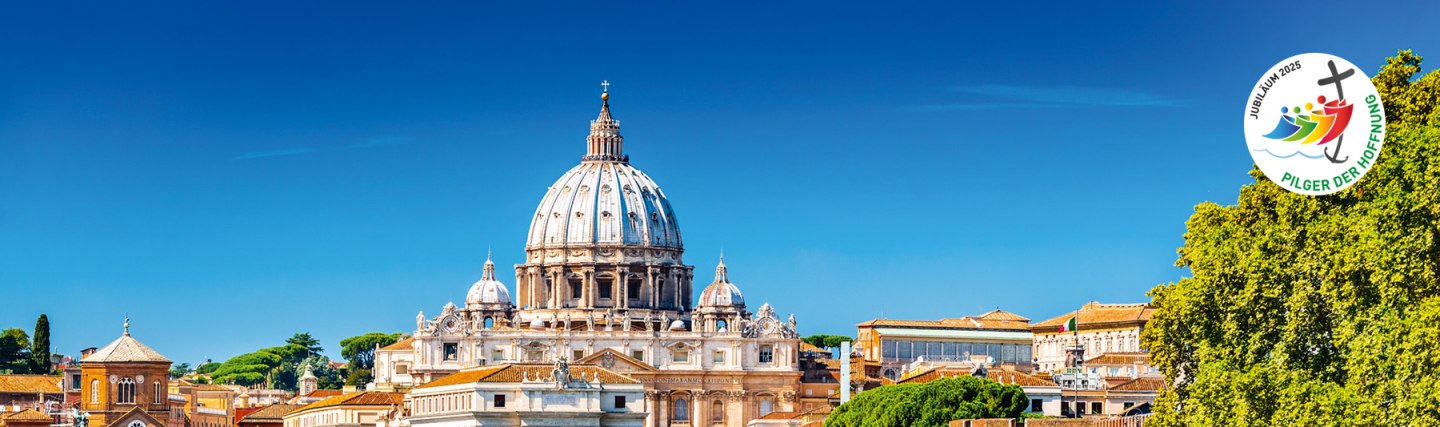 Italien Rom Petersdom, © Bild: Adobe Stock | Logo: Dicastero per L'Evangelizzazione, Città del Vaticano