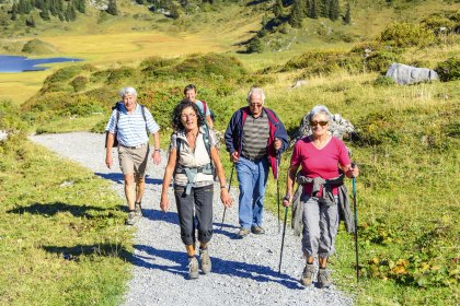 Wandergruppe, © ARochau - Fotolia.com