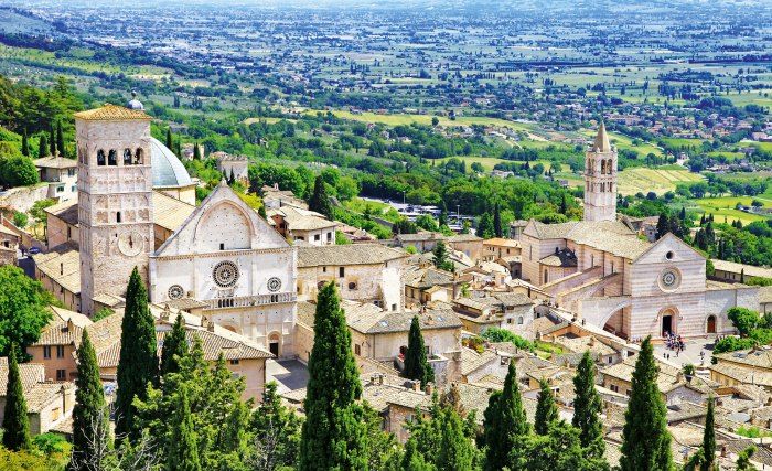 Blick auf Assisi, Italien, © Freesurf – Fotolia.com
